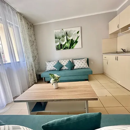 Jasmine - Menada * Sunny Beach